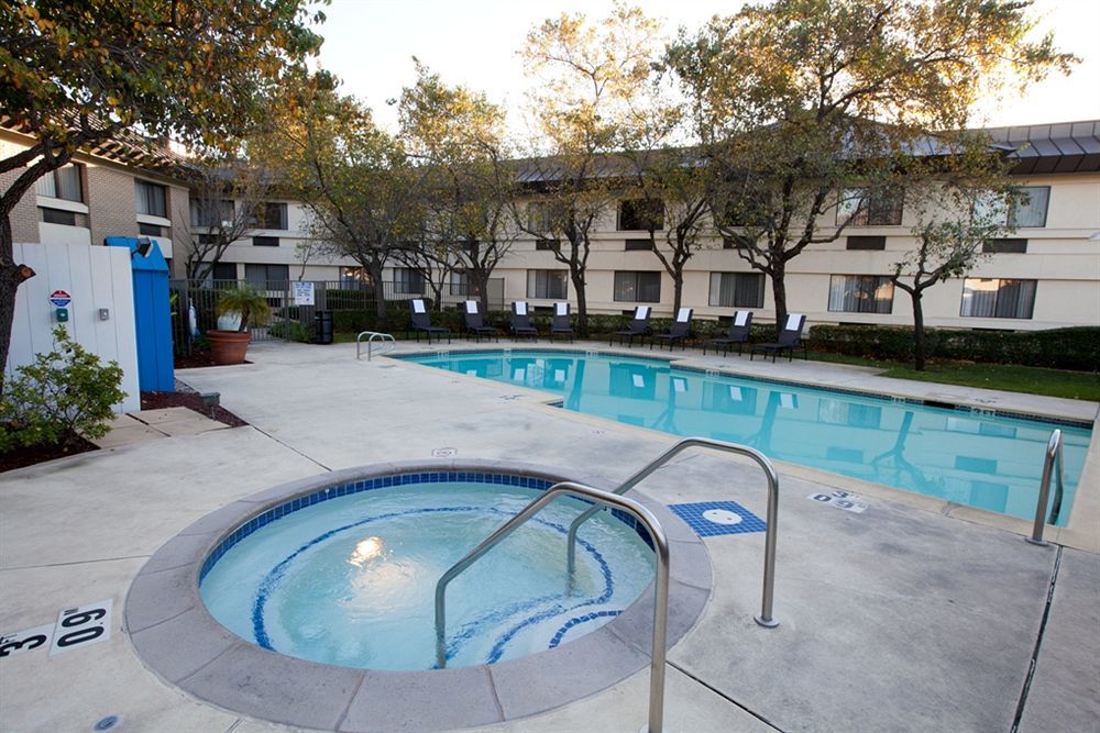 Holiday Inn Express Walnut Creek By Ihg Exterior foto